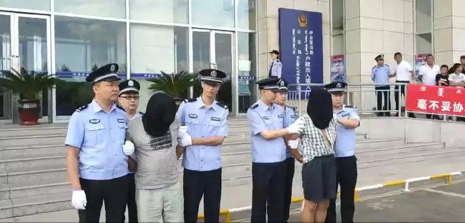 2017最新抢劫金店,揭秘最新抢劫金店事件,警钟长鸣,警惕犯罪行为,揭秘最新金店抢劫事件,警钟长鸣,警惕犯罪行为!