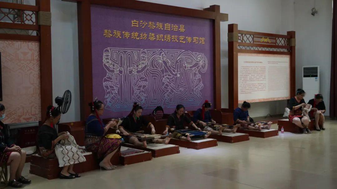 李辉卫最新,李辉卫的最新动态,探索未知领域的先锋,李辉卫,探索未知领域的先锋——最新动态揭秘