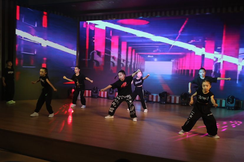 最新劲爆舞蹈,最新劲爆舞蹈,跃动心灵的狂欢盛宴,最新劲爆舞蹈盛宴,跃动心灵的节奏狂欢