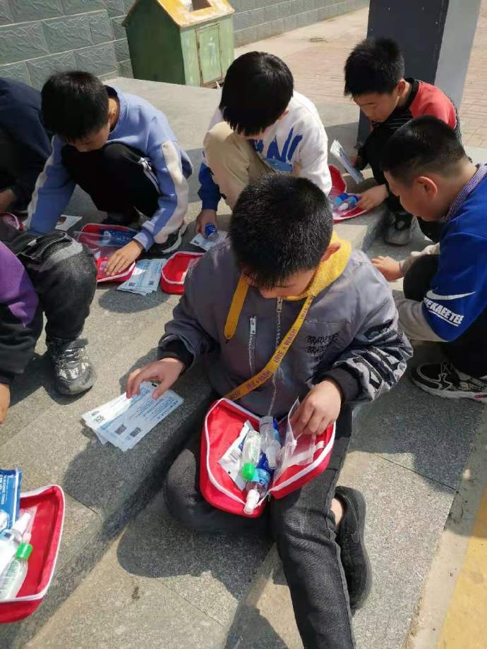 最新学生口子,最新学生口子的探索与启示，最新学生口子的探索与启示，引领潮流与启示未来