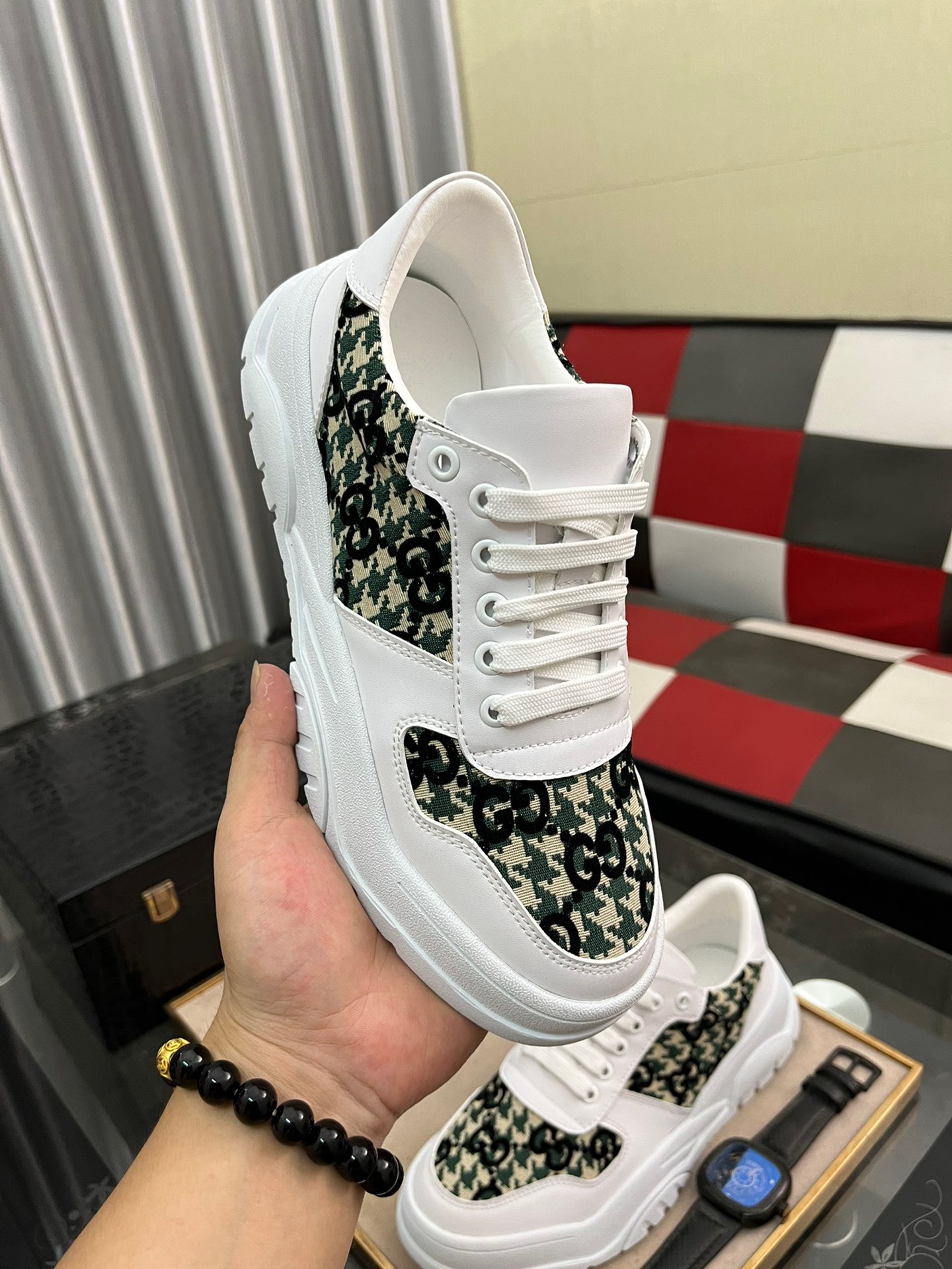 最新爆款鞋子,最新爆款鞋子,时尚潮流的引领者,最新爆款鞋子,时尚潮流的先锋