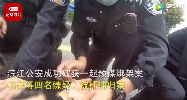 警察提前退休最新政策,警察提前退休最新政策,重塑职业生涯规划与未来展望,警察提前退休最新政策,重塑职业生涯与未来展望展望