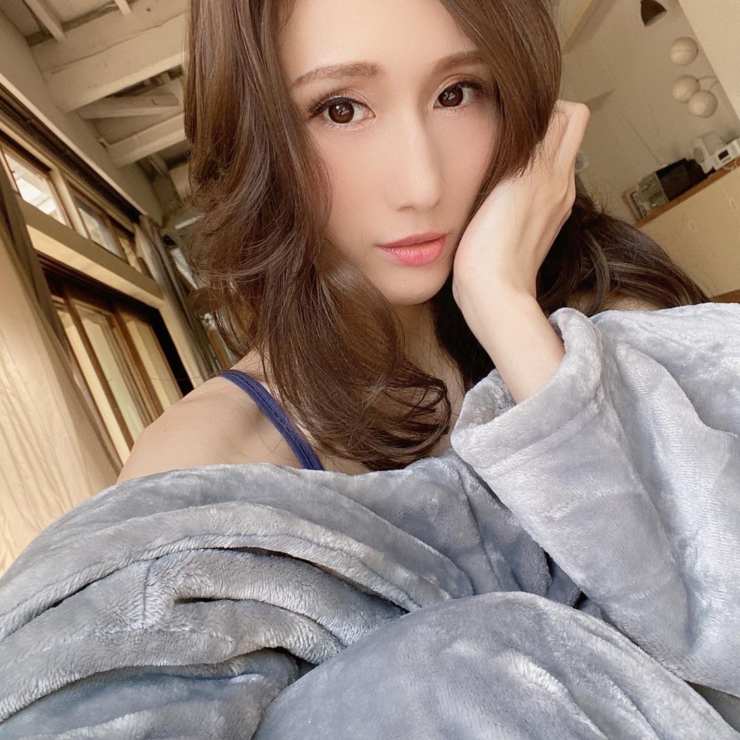 julia最新番号,Julia最新番号,探索时尚潮流的新纪元,Julia最新时尚潮流探索,时尚潮流新纪元揭秘