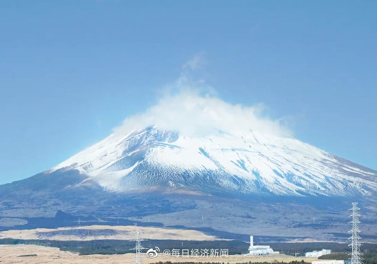 富士山火山最新消息,富士山火山最新消息,自然之力的震撼与人类的关注,富士山火山最新动态,自然震撼与人类关注