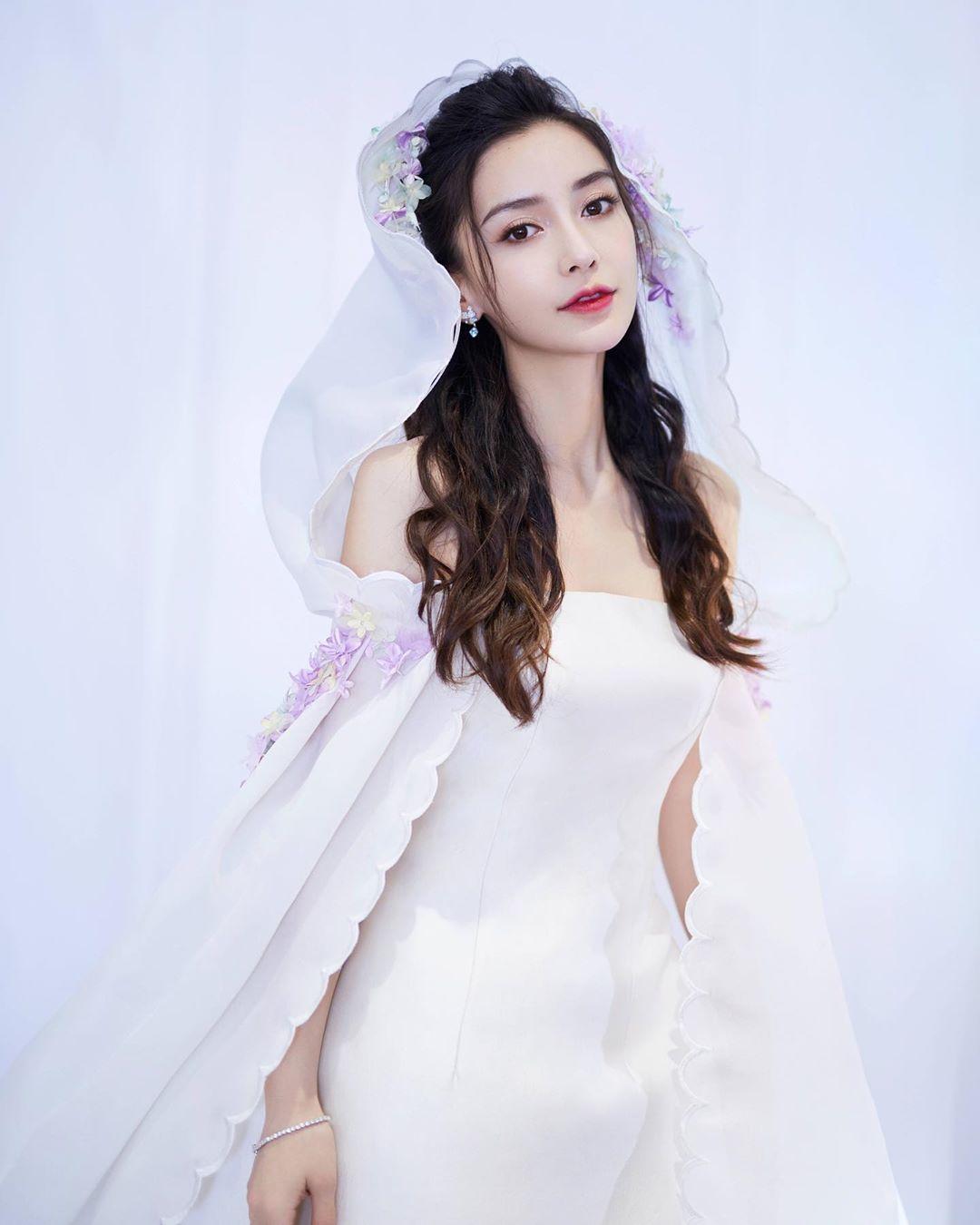 最新的杨颖美图,最新杨颖美图,展现璀璨明星的魅力瞬间,杨颖璀璨瞬间美图,展现明星魅力风采